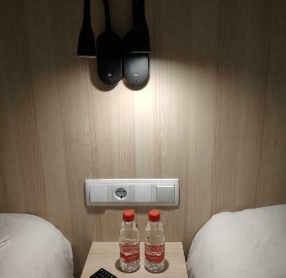 Habitación Estándar, Hostal Bestprice Barcelona Stadium