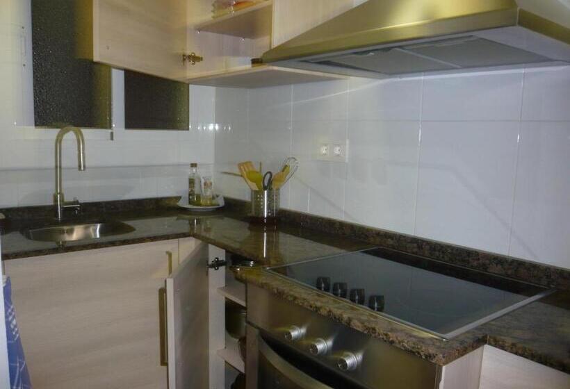 آپارتمان 3 خوابه, Hostal Bestprice Barcelona Stadium