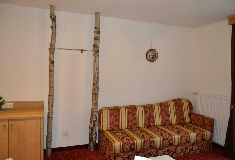 クラシックファミリールーム, Häuslerhof