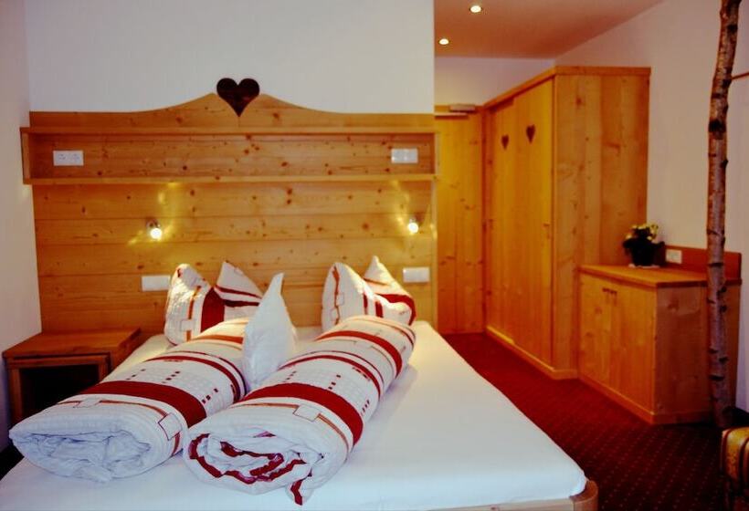 バルコニー付きスタンダードルーム, Häuslerhof