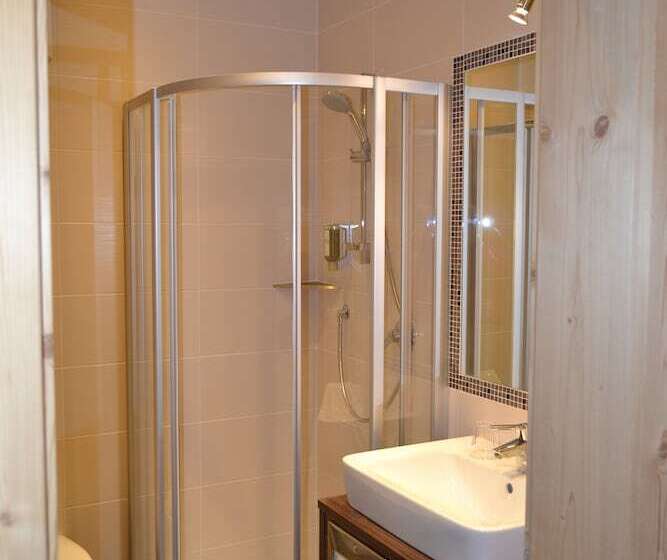 バルコニー付きスタンダードルーム, Häuslerhof