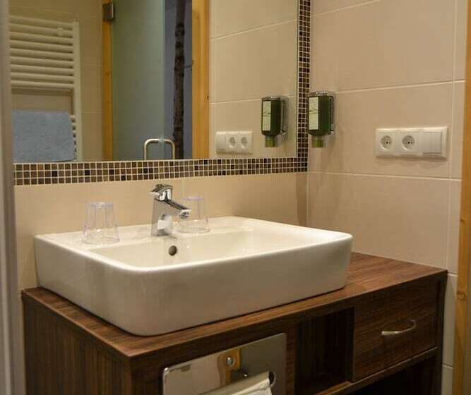 バルコニー付きスタンダードルーム, Häuslerhof