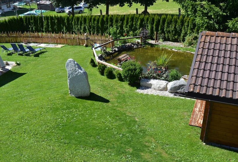 バルコニー付きスタンダードルーム, Häuslerhof