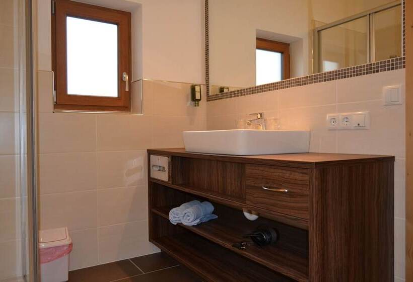 スイート（家族用）, Häuslerhof