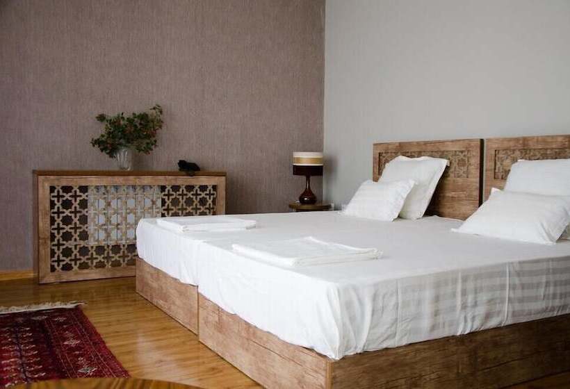 סוויטת ג'וניור סופריור, Jipek Joli