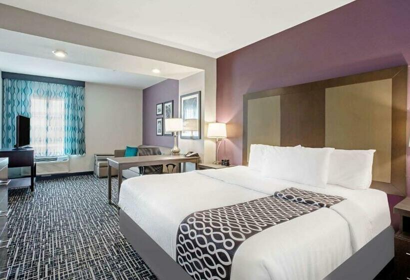 استوديو إدارى, La Quinta By Wyndham York