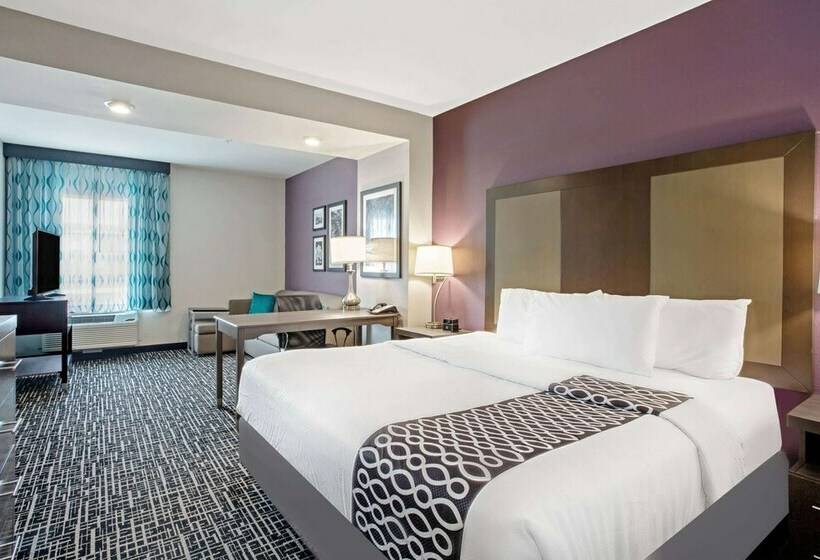 استوديو إدارى, La Quinta By Wyndham York