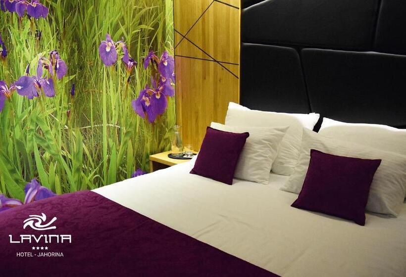 سوییت لوکس, Lavina