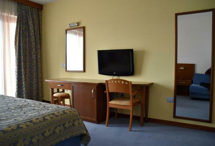 חדר סטנדרט, Millennium