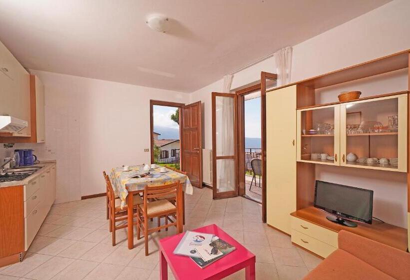 آپارتمان اقتصادی دو خوابه, Residence Primera Rompala, Gtsgroup