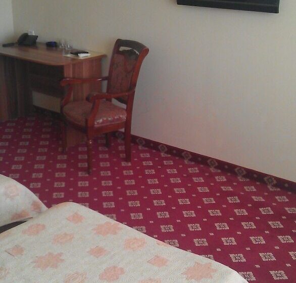 اتاق اکونومی, Silk Way