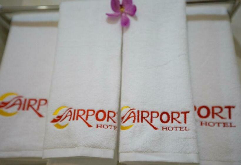 اتاق لوکس, The Airport