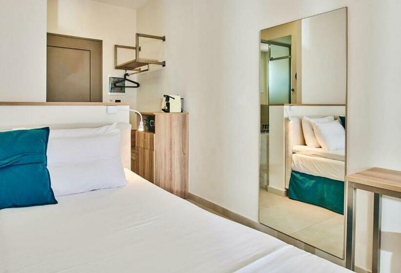 Номер Superior, Ionian Aura