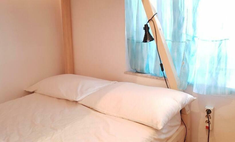 이코노미 트리플 룸, Mi Casa Es Tu Casa Shkodra Backpackers Hostel