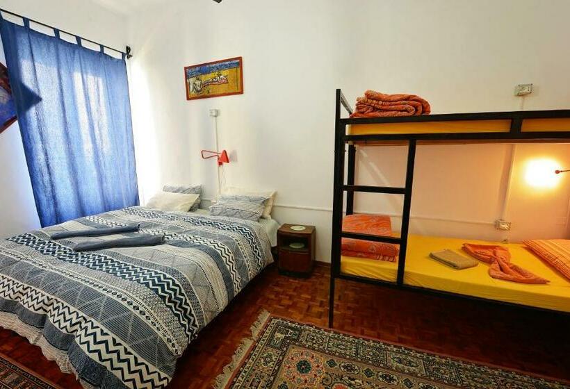 스탠다드 룸 공동 욕실, Mi Casa Es Tu Casa Shkodra Backpackers Hostel