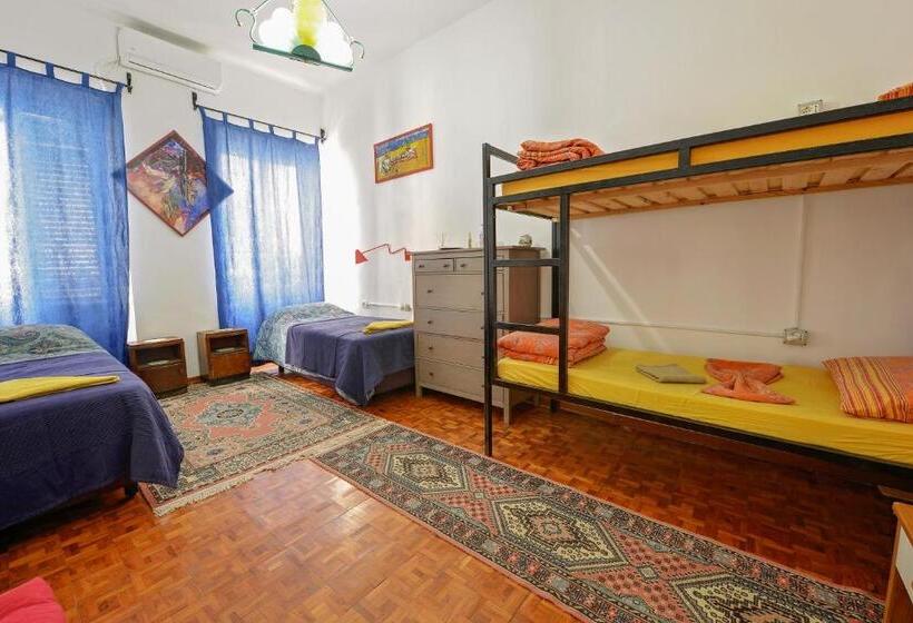 공동 객실, Mi Casa Es Tu Casa Shkodra Backpackers Hostel