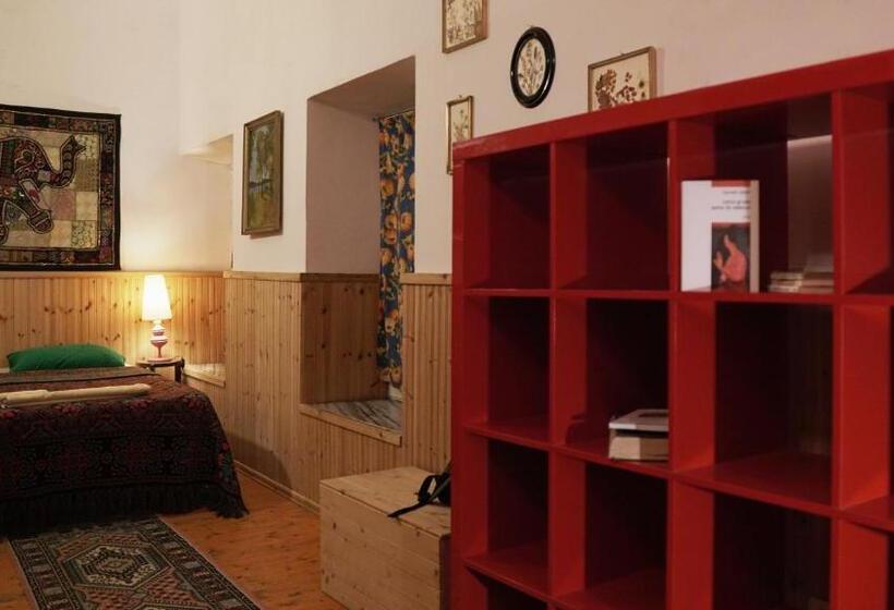 패밀리 룸, Mi Casa Es Tu Casa Shkodra Backpackers Hostel