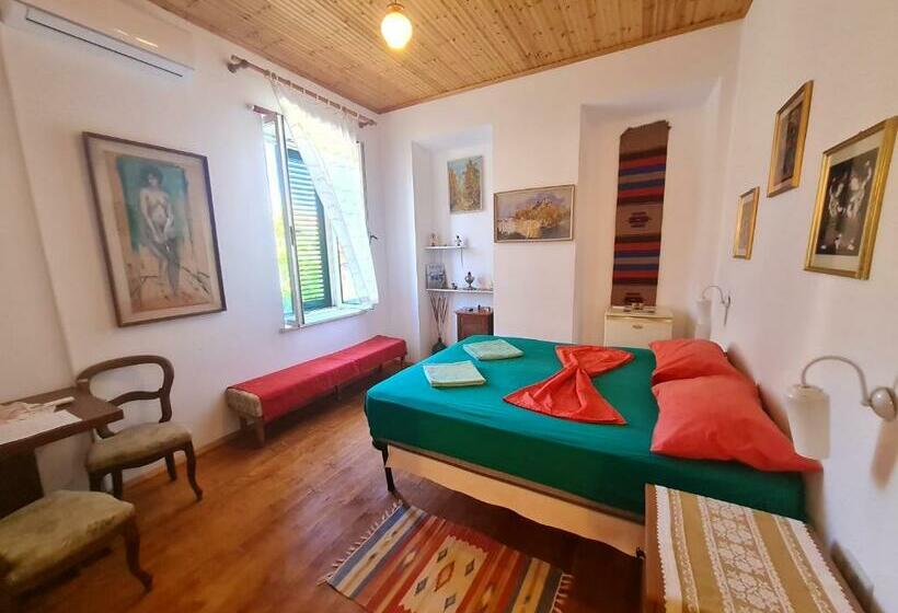 스탠다드 룸, Mi Casa Es Tu Casa Shkodra Backpackers Hostel