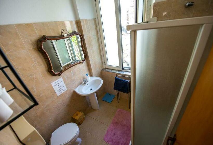 스위트, Mi Casa Es Tu Casa Shkodra Backpackers Hostel