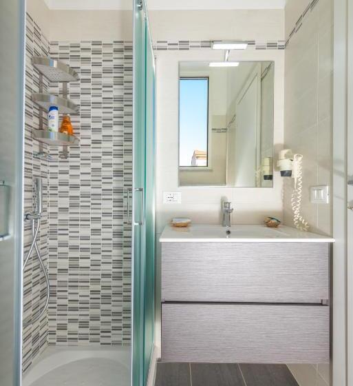 חדר סטנדרט לשלושה, Biagi & Residence