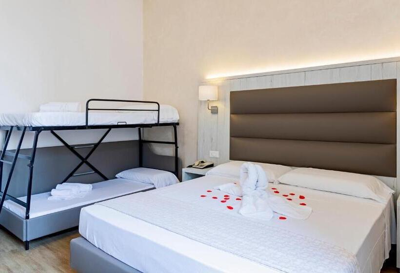 חדר סטנדרט לשלושה, Biagi & Residence