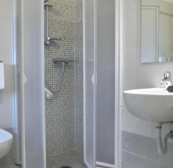 اتاق استاندارد برای معلولان, Biagi & Residence