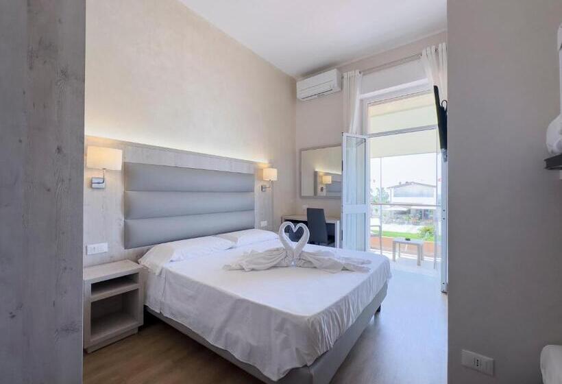 חדר סטנדרט לארבעה נוף לים, Biagi & Residence