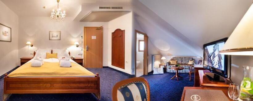 Comfort room with balcony, Christof