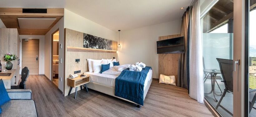 豪华房间, Christof