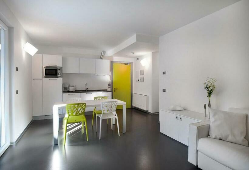 침실 2개 아파트, Gardabike Residence