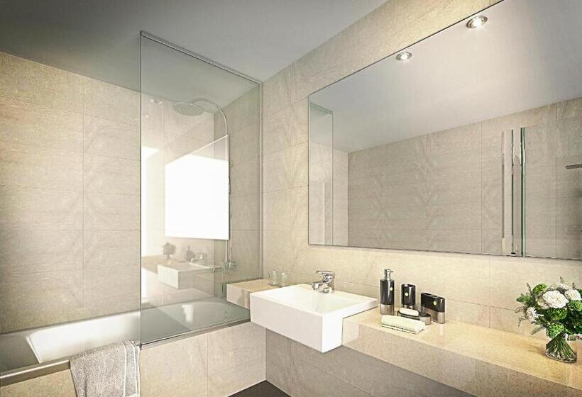 Полулюкс, Crown Hotel Changwon