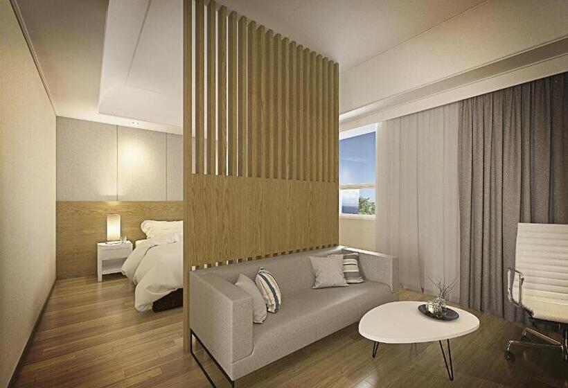 Полулюкс, Crown Hotel Changwon