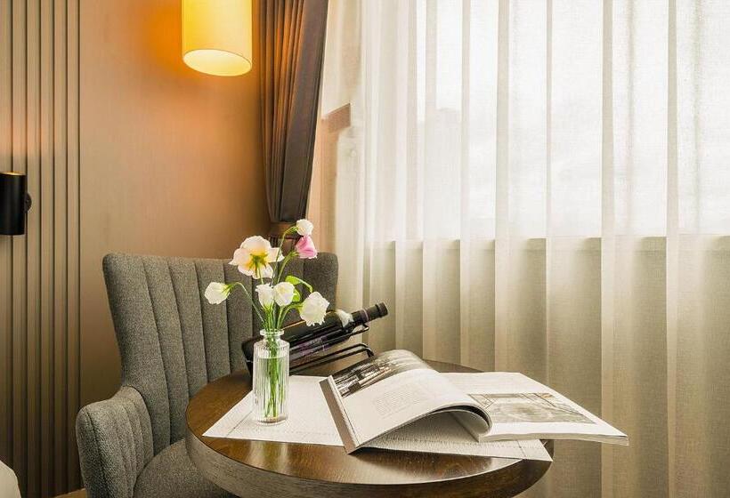 Номер Премиум, Crown Hotel Changwon