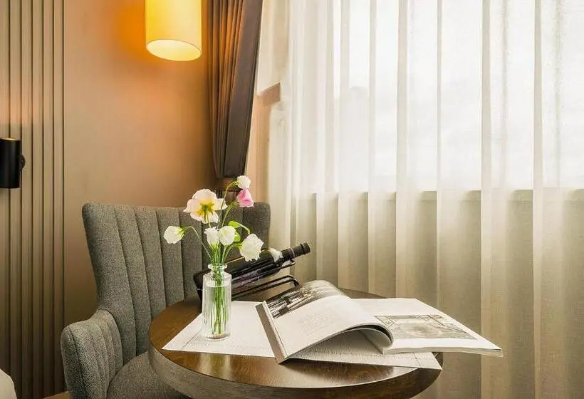 اتاق پرمیوم, Crown Hotel Changwon