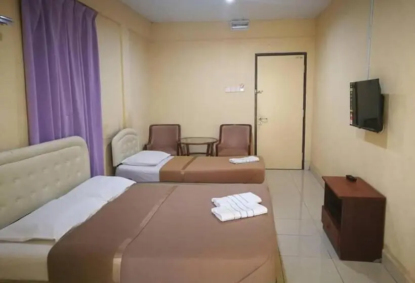 اتاق استاندارد سه تخته با بالکن, Anz Langkawi Inn