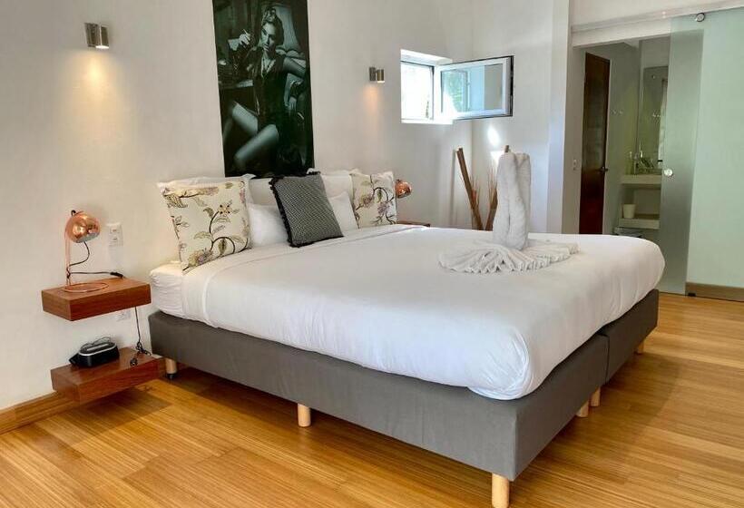 سوییت لوکس, Casa 22 Luxury Boutique