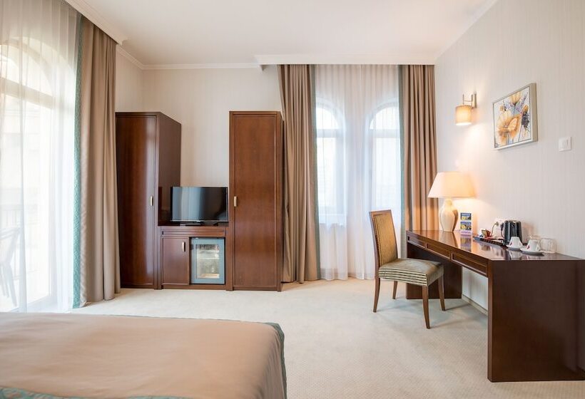 اتاق سوپریور با بالکن, Concorde Old Bucharest