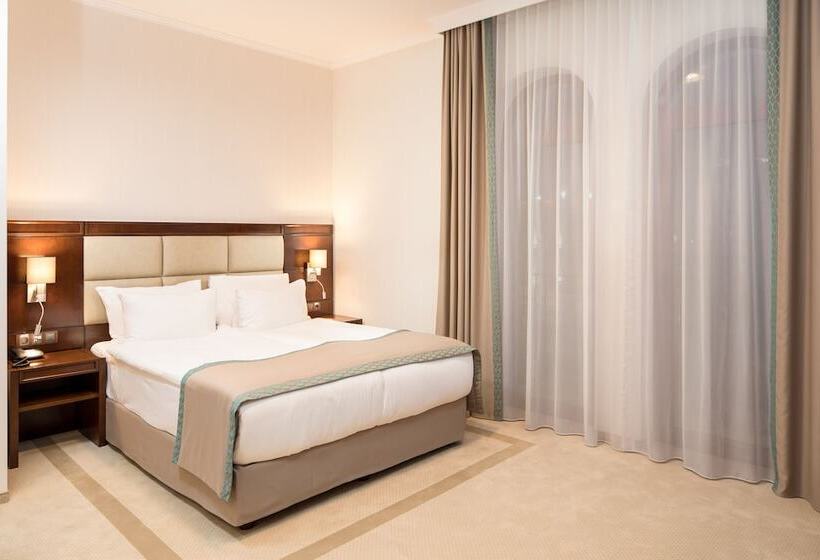 اتاق سوپریور با بالکن, Concorde Old Bucharest