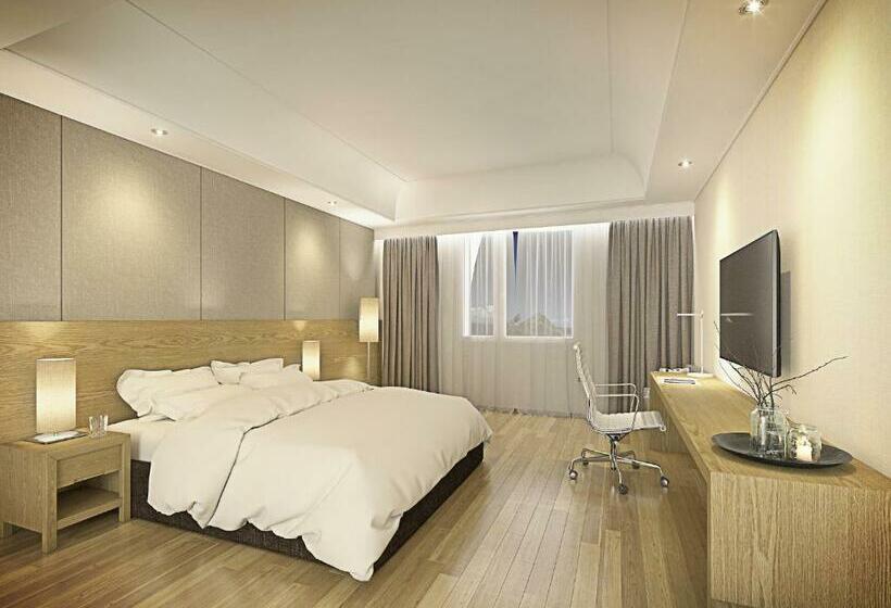 Номер Стандарт, Crown Hotel Changwon