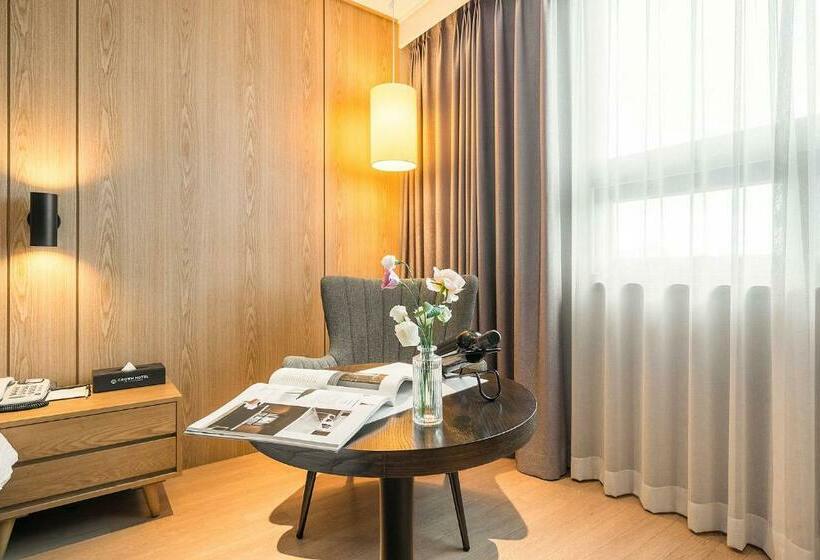 Номер Deluxe, Crown Hotel Changwon