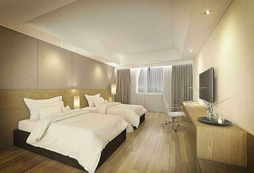 Номер Deluxe, Crown Hotel Changwon