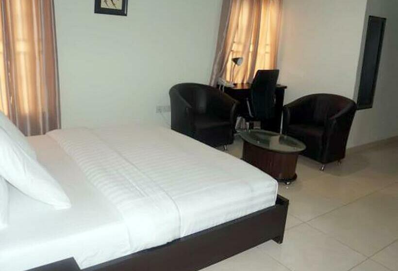 اتاق سوپریور با تخت بزرگ, De Rigg Place   Alaka Estate, Surulere