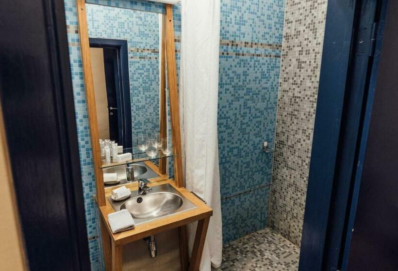 标准三人间, De Zwarte Stok