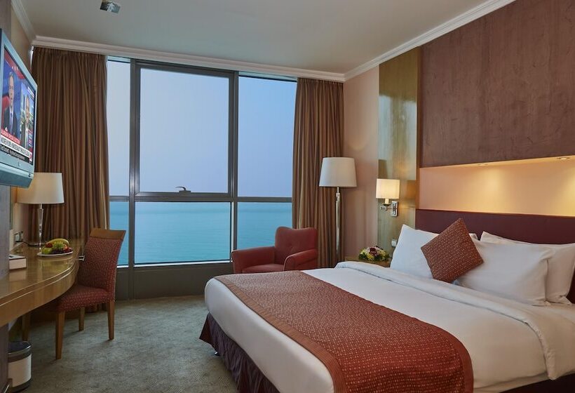 Classic Room Double Bed Sea View, Kuwait Grand