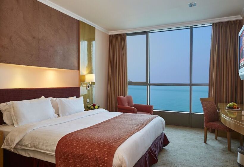 Classic Room Double Bed Sea View, Kuwait Grand