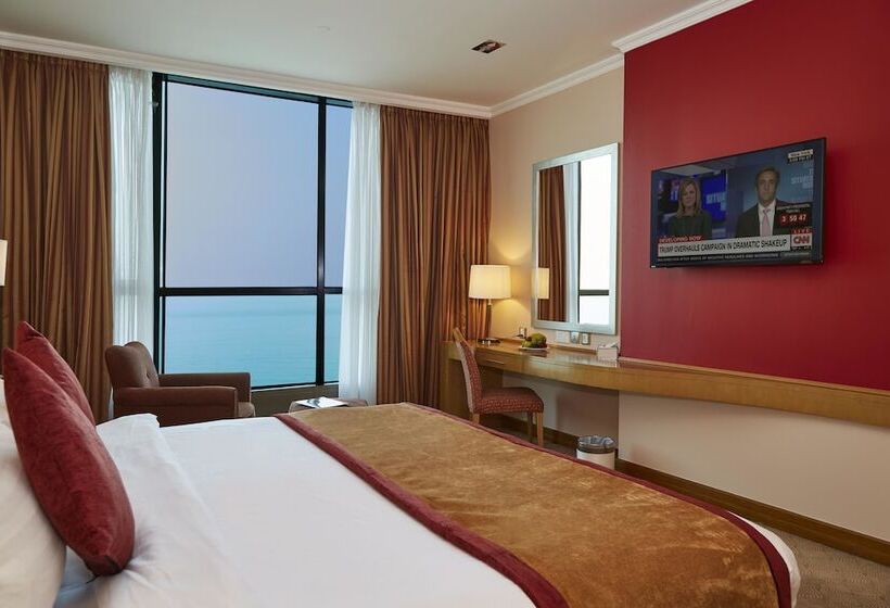 Classic Room Double Bed Sea View, Kuwait Grand