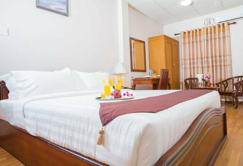 Superior Room, Iceland