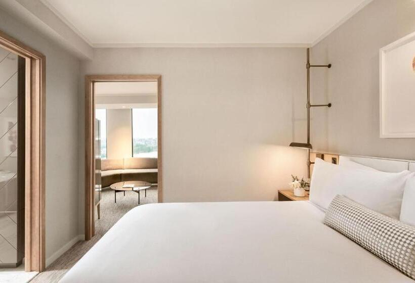 带大床的套房, Jw Marriott Parq Vancouver