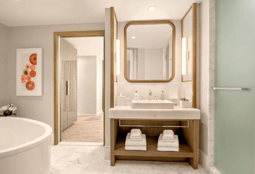 带双人大床的行政管理套房, Jw Marriott Parq Vancouver