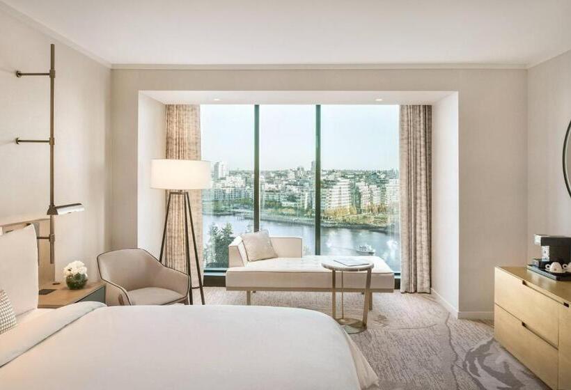 キングサイズベッドのエクゼクティブルーム, Jw Marriott Parq Vancouver